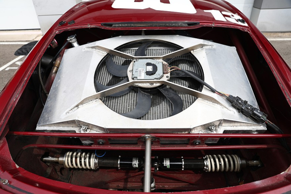 Ford Mustang с правым рулем: железный конь для RDS GP Ford Mustang с правым рулем: железный конь для RDS GP