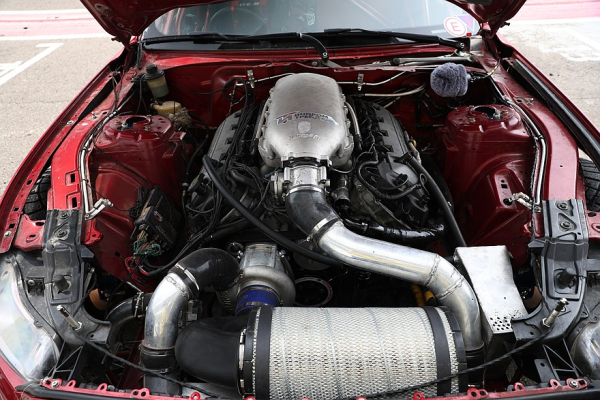 Ford Mustang с правым рулем: железный конь для RDS GP Ford Mustang с правым рулем: железный конь для RDS GP