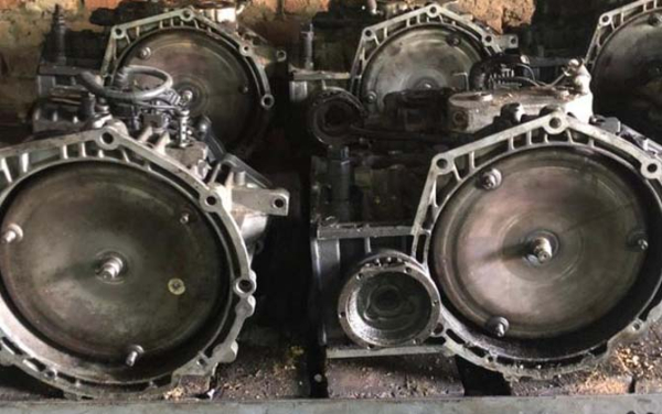 Как долить и какое масло заливать в АКПП с щупом и без