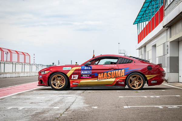 Ford Mustang с правым рулем: железный конь для RDS GP Ford Mustang с правым рулем: железный конь для RDS GP